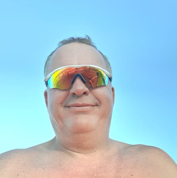 carloschour